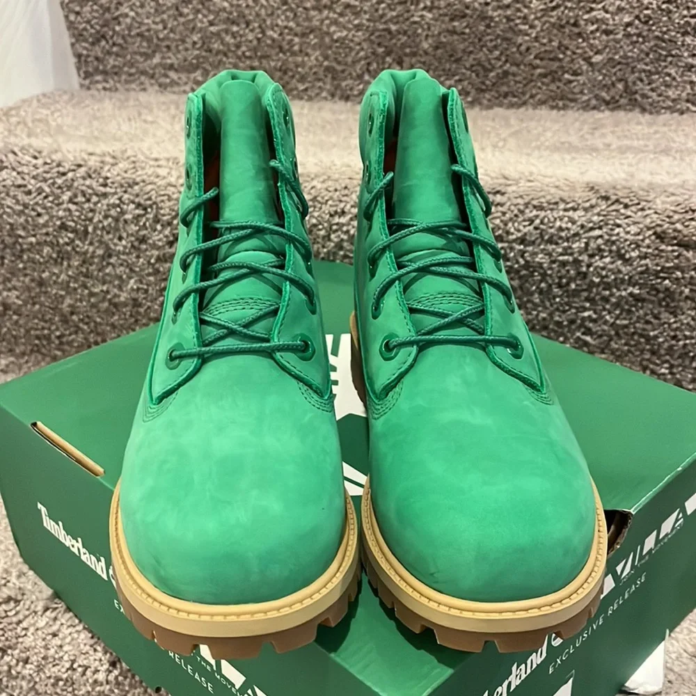 Timberland x Villa 6” Premium WPBT bright green Boots Boys size 6.5 Junior Youth